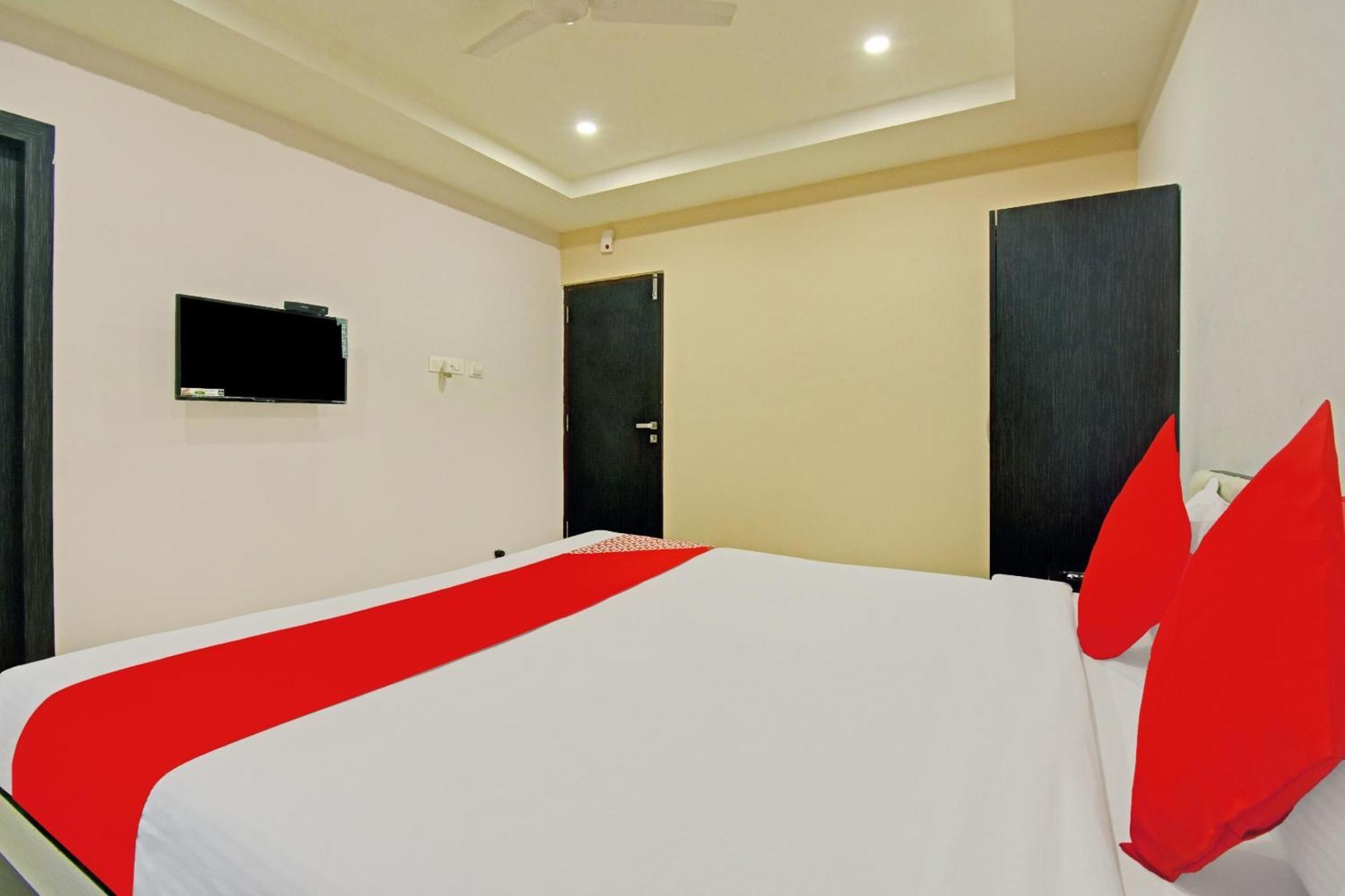 Hotel O Newtown Galaxy Panchuria Εξωτερικό φωτογραφία
